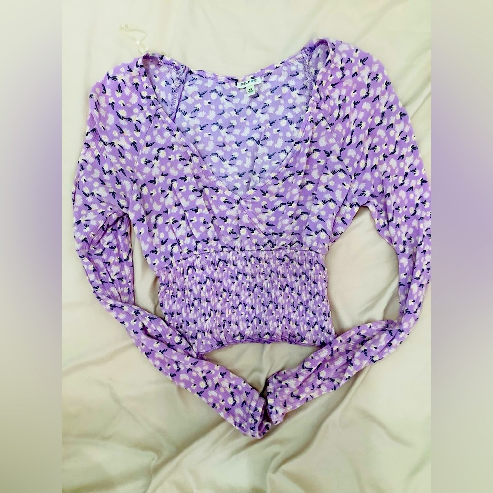 v-neck long sleeve top